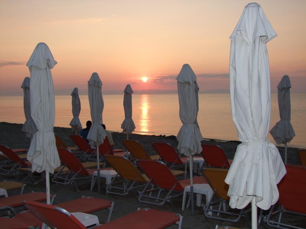 Hotel Kostas Olympic Beach Exterior photo